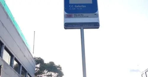 PARADERO SITP CENTRO COMERCIAL GALERIAS  646A00 BOGOTÁ